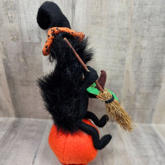 Annalee Black Cat On Pumpkin Halloween 2018 - Picture 5 of 8